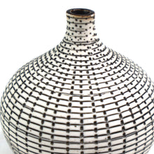 Load image into Gallery viewer, Congo Vase Ceramics Living Green Decor