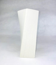 Load image into Gallery viewer, Freeform Vase Ceramics Living Green Decor SMALL