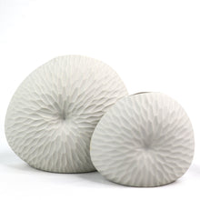 Load image into Gallery viewer, Mollusc Vase Ripple Ceramics Living Green Decor