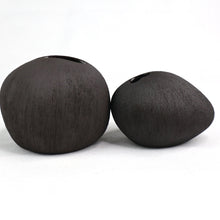 Load image into Gallery viewer, Pebble Charcoal Ceramics Living Green Decor