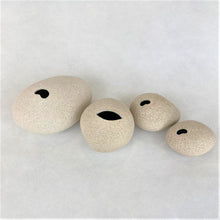 Load image into Gallery viewer, Pebble Sand Ceramics Living Green Decor