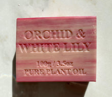 Load image into Gallery viewer, Plant Oil Luxury Fragrance Soaps Box of 8 Soap Living Green Decor Orchid White Lily Box of 8 Soaps