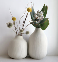 Load image into Gallery viewer, Siren Vase Ceramics Living Green Decor
