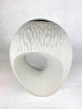 Load image into Gallery viewer, Vortex Vase Ceramics Living Green Decor