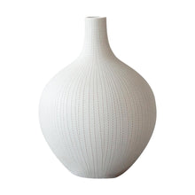 Load image into Gallery viewer, Bene Chalk vases Roshi Ceramics Medium 
