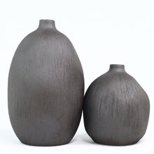 Load image into Gallery viewer, Cucumis Vase Ceramics Living Green Decor 
