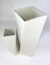 Load image into Gallery viewer, Freeform Vase Ceramics Living Green Decor 
