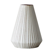 Load image into Gallery viewer, Kern Mini vases Roshi Ceramics 
