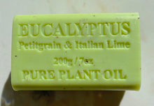 Load image into Gallery viewer, Plant Oil Luxury Fragrance Soaps Box of 4 Soap Living Green Decor Eucalyptus 4 Soap Bars 
