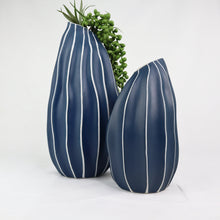 Load image into Gallery viewer, Pod Vase Ceramics Living Green Decor 
