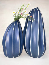 Load image into Gallery viewer, Pod Vase Ceramics Living Green Decor 
